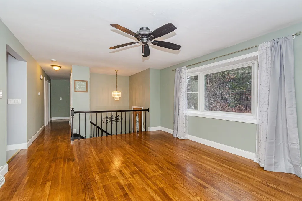 25 Monticello Drive Pelham NH 03076