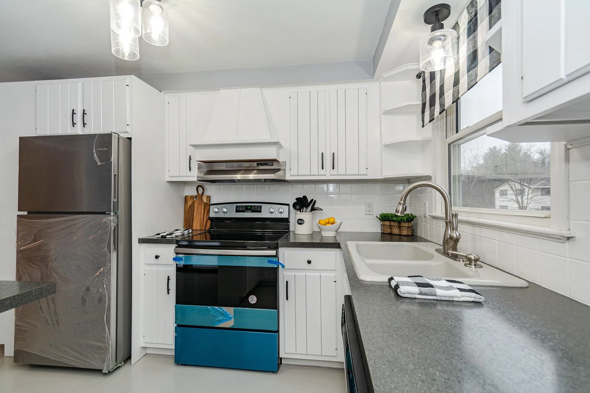 25 Monticello Drive Pelham NH 03076