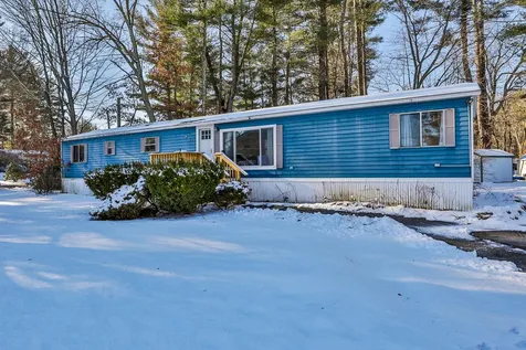 22 Mark Street Nashua NH 03062
