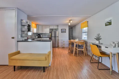 22 Mark Street Nashua NH 03062