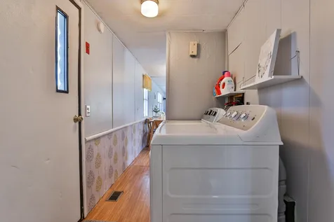 22 Mark Street Nashua NH 03062