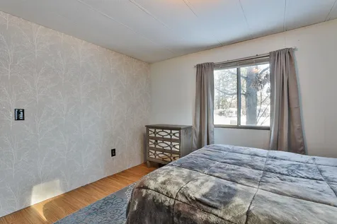 22 Mark Street Nashua NH 03062