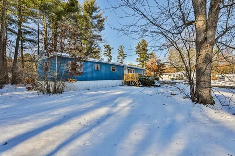 22 Mark Street Nashua NH 03062