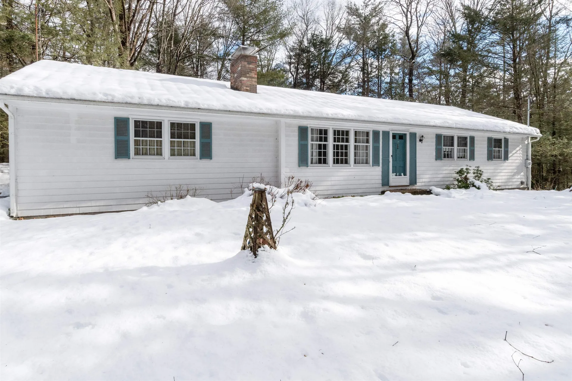 3 Woodland Drive Amherst NH 03031