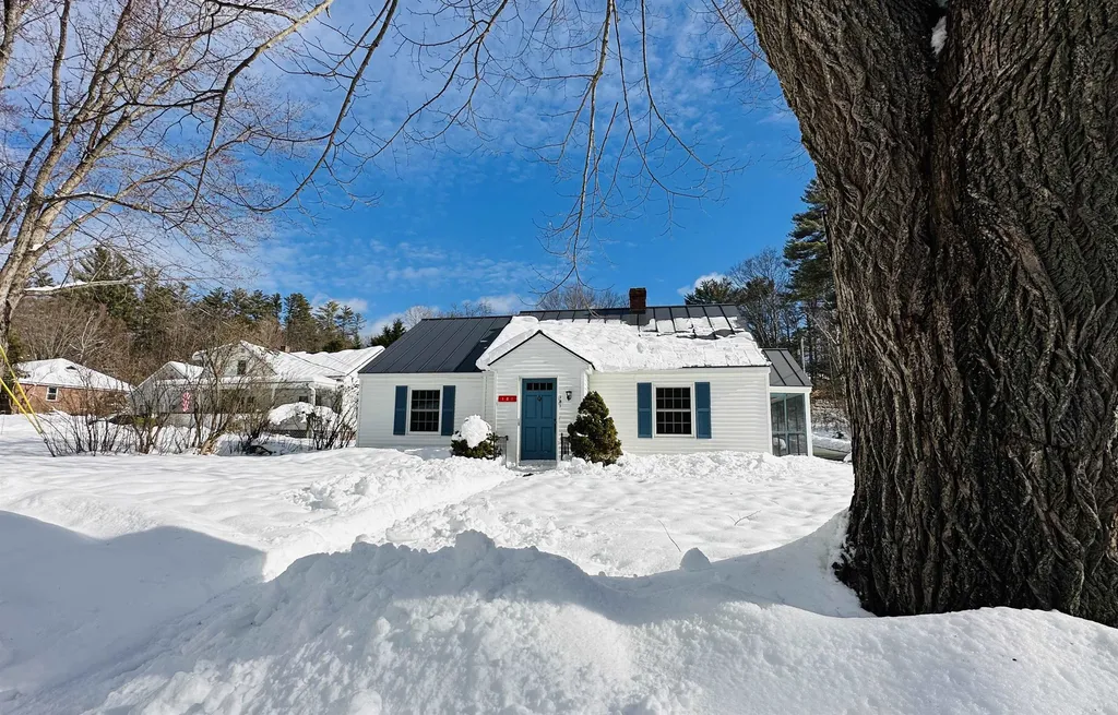 181 Cheney Street Newport NH 03773