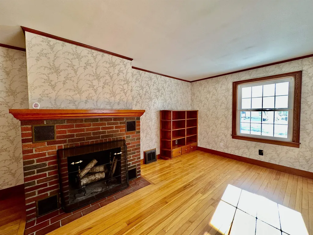 181 Cheney Street Newport NH 03773