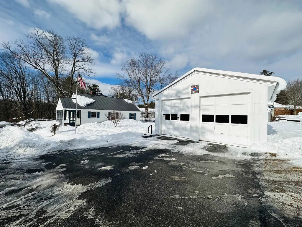181 Cheney Street Newport NH 03773