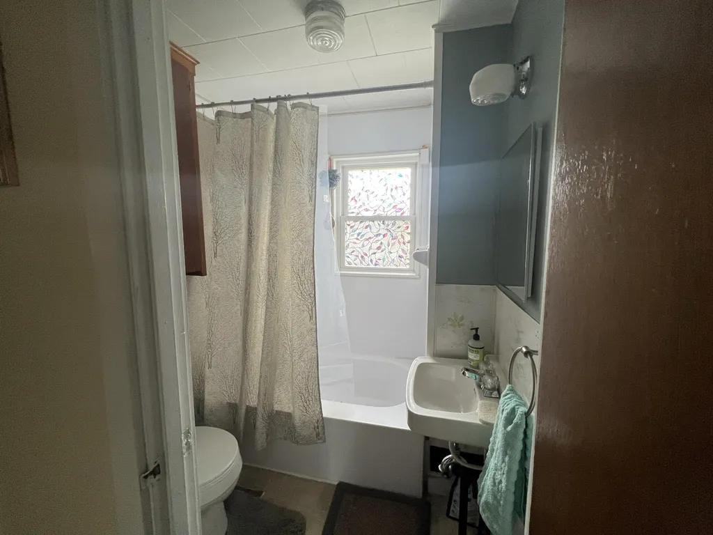 118 South Main Street Waterbury VT 05676