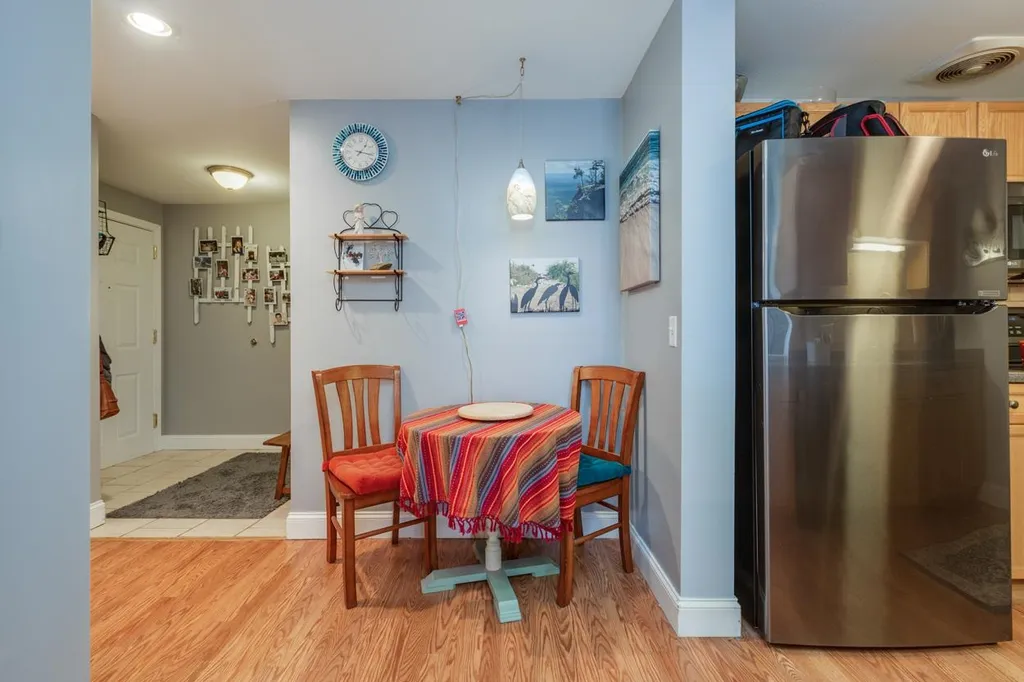 16 Vista Ridge Drive Londonderry NH 03053