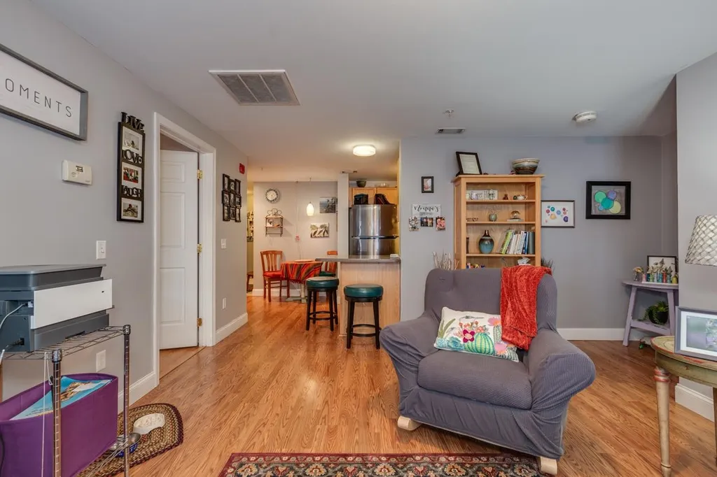 16 Vista Ridge Drive Londonderry NH 03053