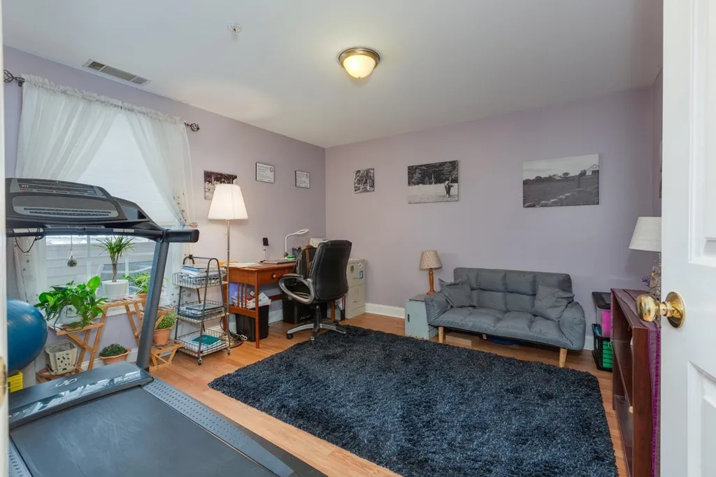 16 Vista Ridge Drive Londonderry NH 03053