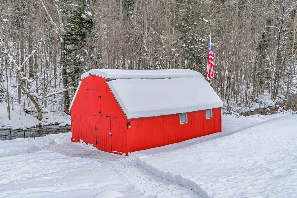 502 Vt Route 110 Chelsea VT 05038
