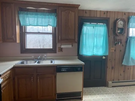 6 Gordon Drive Londonderry NH 03053