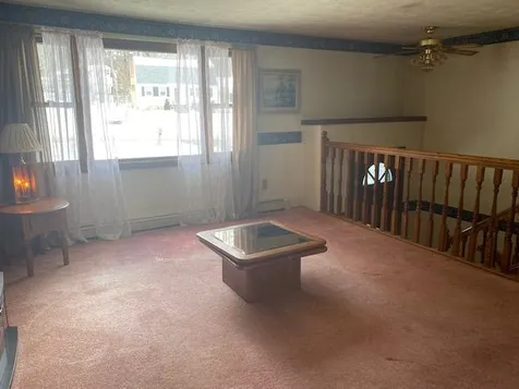 6 Gordon Drive Londonderry NH 03053