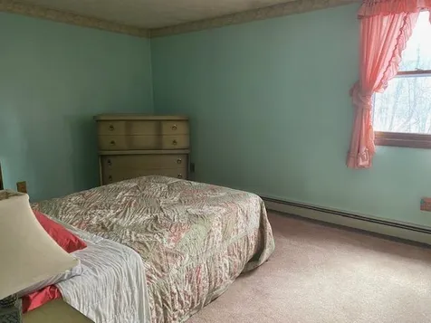6 Gordon Drive Londonderry NH 03053