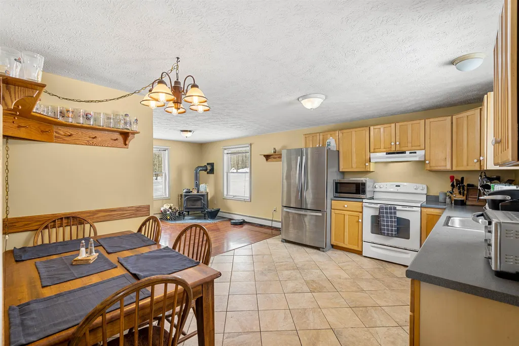 472 Barnard Hill Road Weare NH 03281