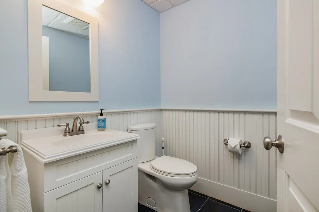 82 Abigale Lane New Castle NH 03854