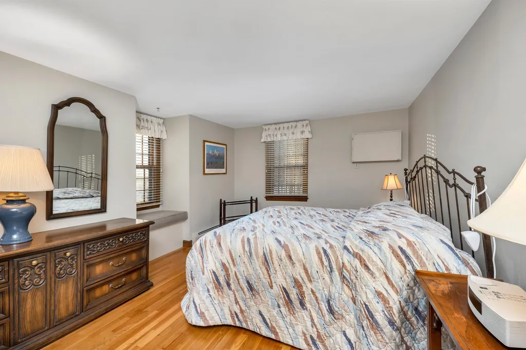 8 Kiowa Road Salem NH 03079