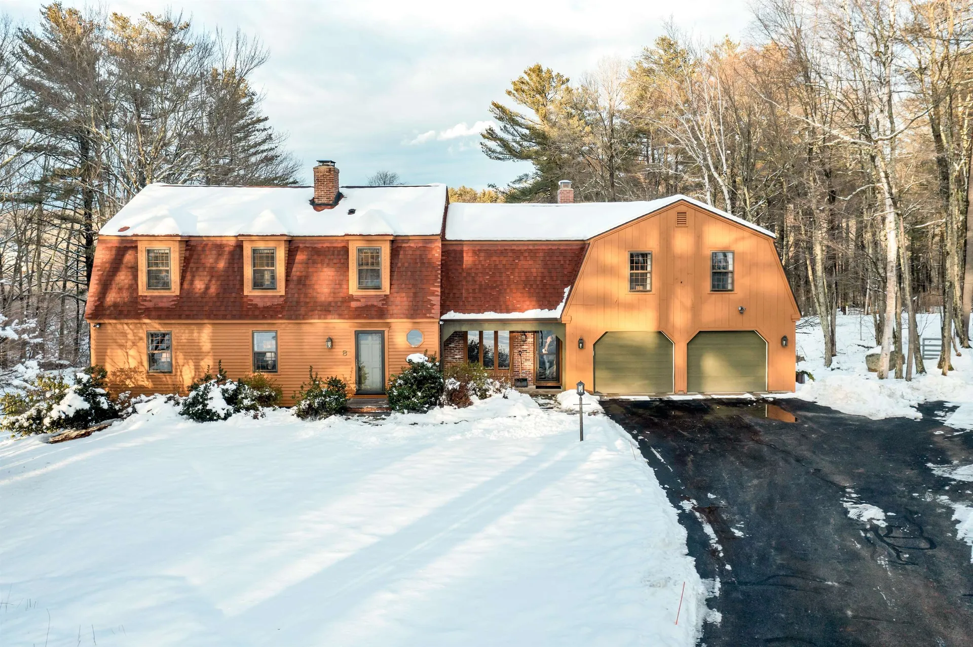 8 Kiowa Road Salem NH 03079