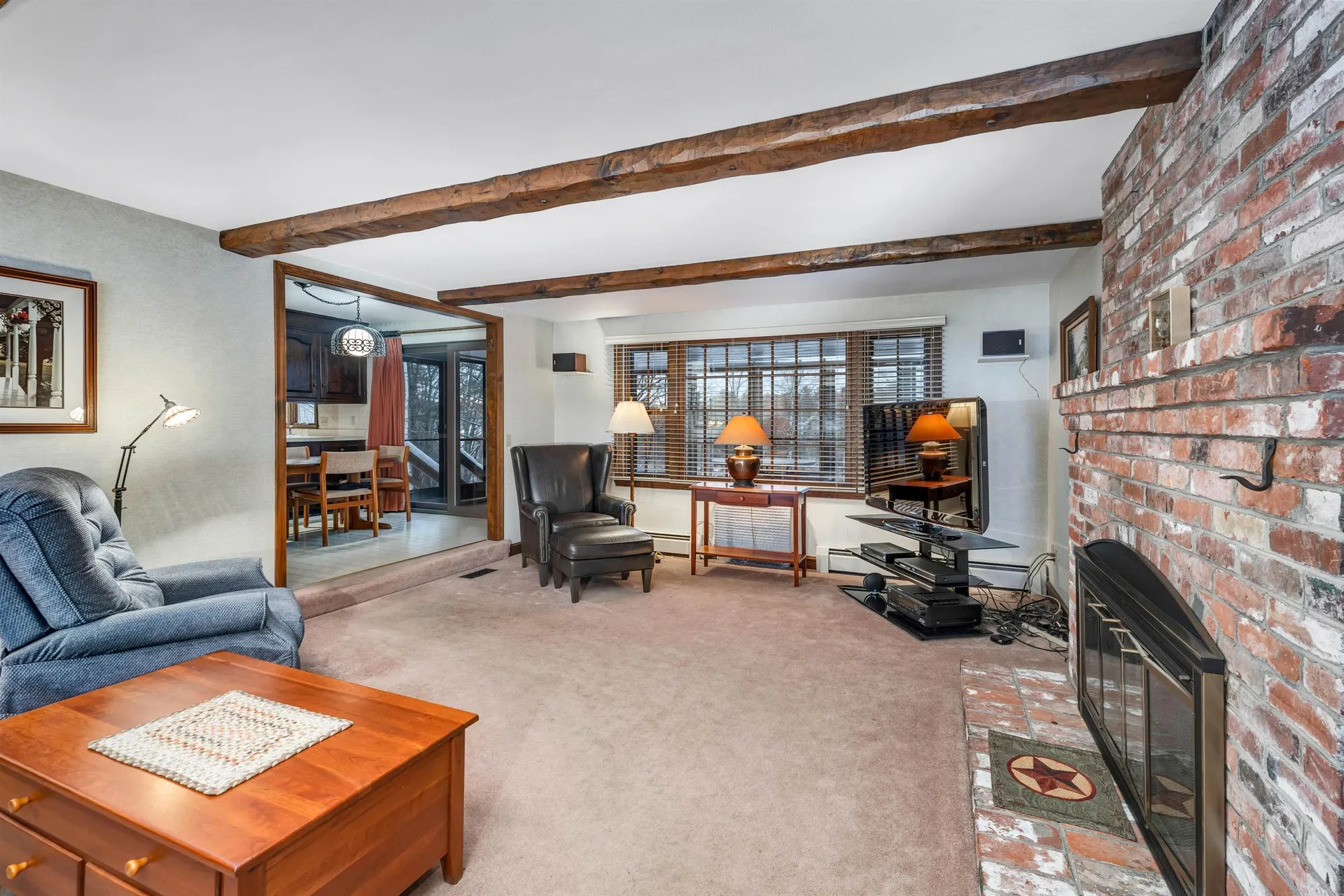 8 Kiowa Road Salem NH 03079