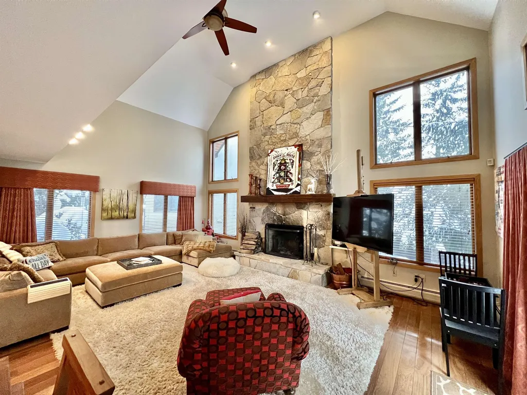 10 Middle Ridge Road Winhall VT 05340
