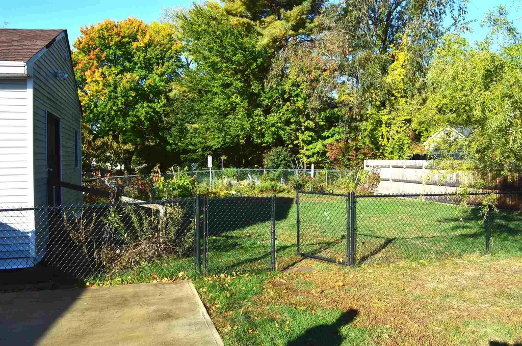 21 Euclid Avenue Nashua NH 03060