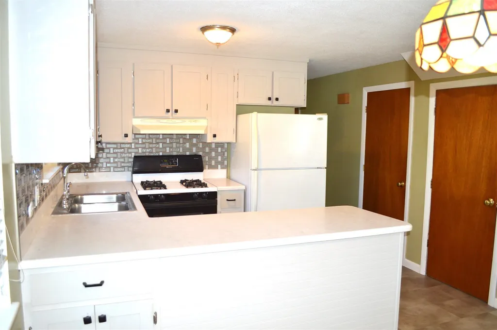 21 Euclid Avenue Nashua NH 03060