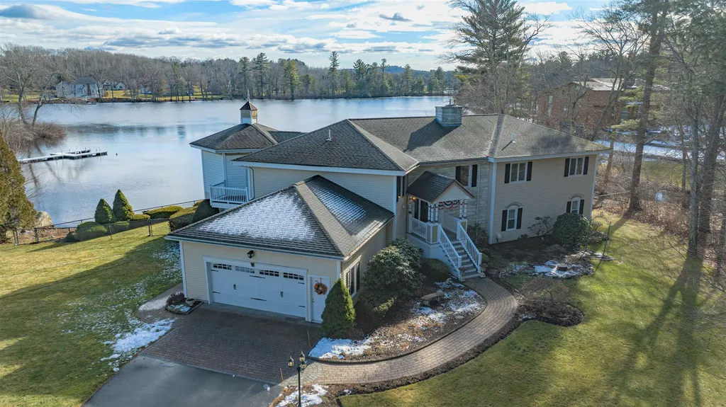 4 Walnut Terrace Salem NH 03079