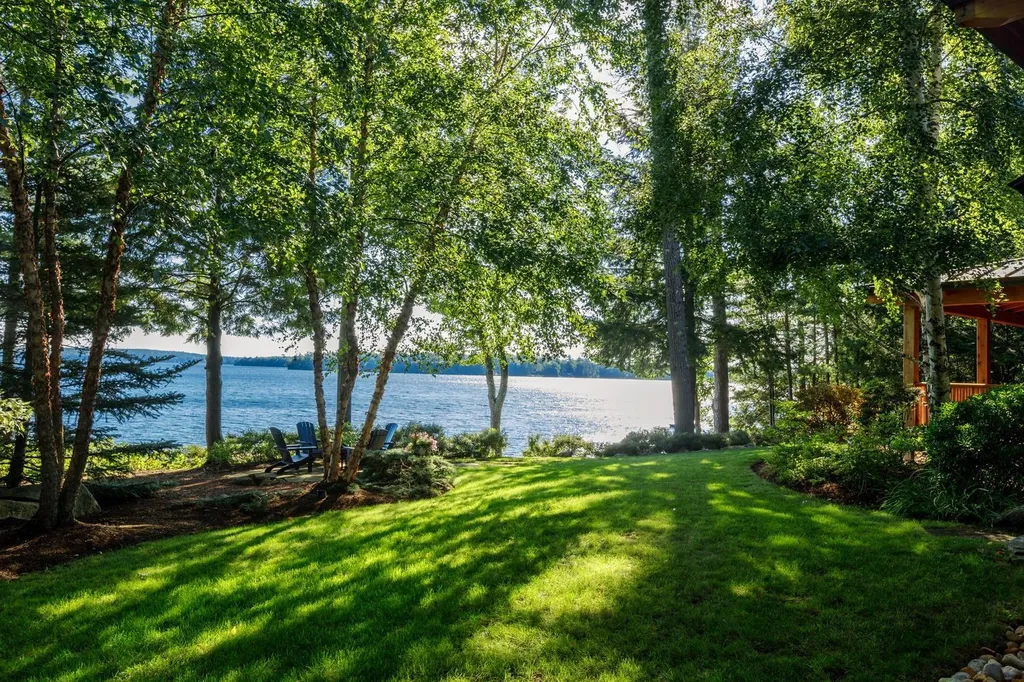 27 Echo Landing Road Moultonborough NH 03254