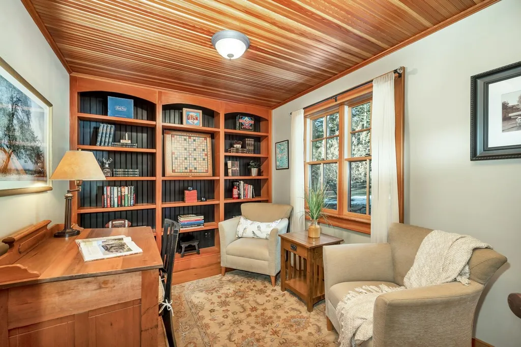 27 Echo Landing Road Moultonborough NH 03254