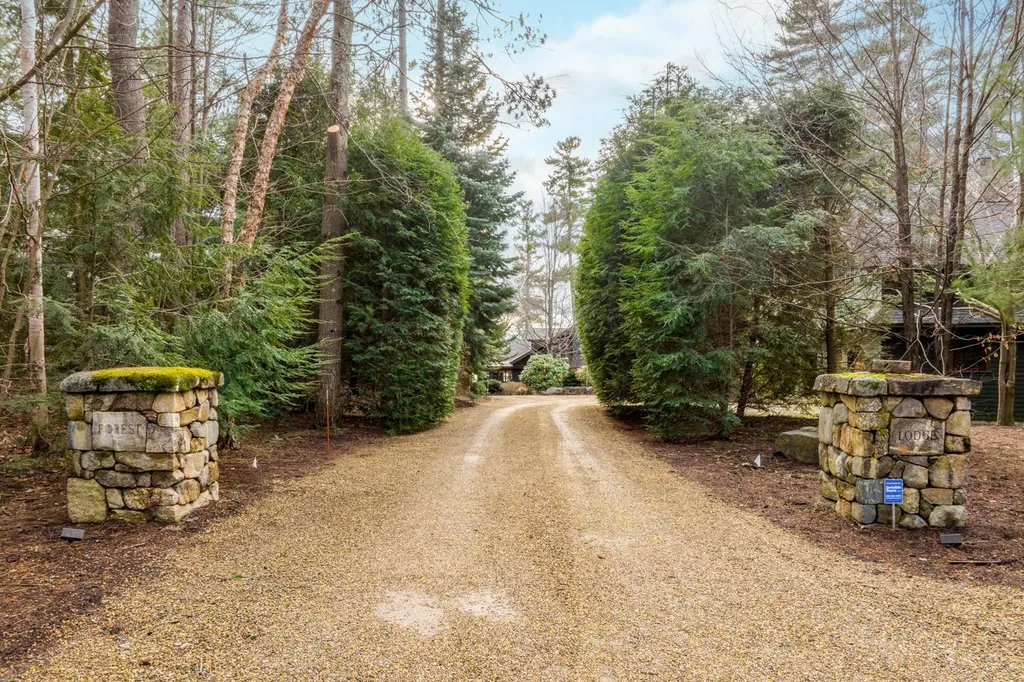 27 Echo Landing Road Moultonborough NH 03254