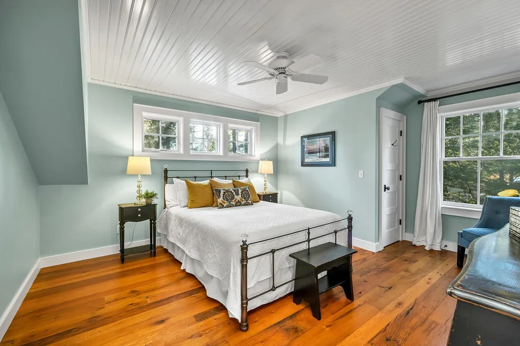 27 Echo Landing Road Moultonborough NH 03254