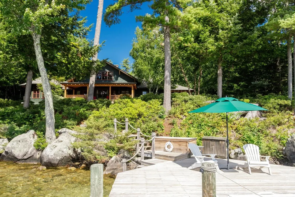 27 Echo Landing Road Moultonborough NH 03254