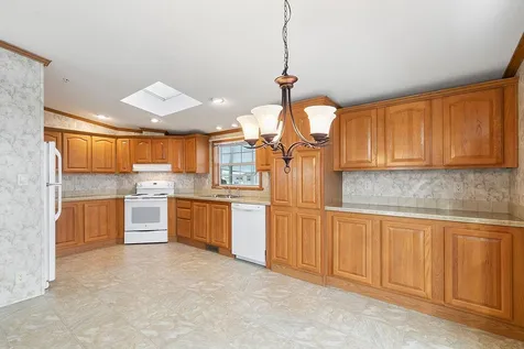 67 Hagop Road Salem NH 03079