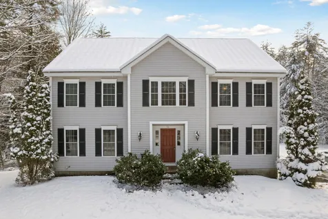 88 Gilson Road Nashua NH 03062