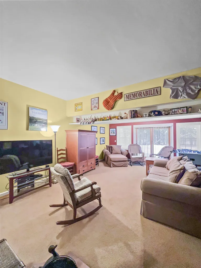 56 Townhouse Way Woodstock VT 05091