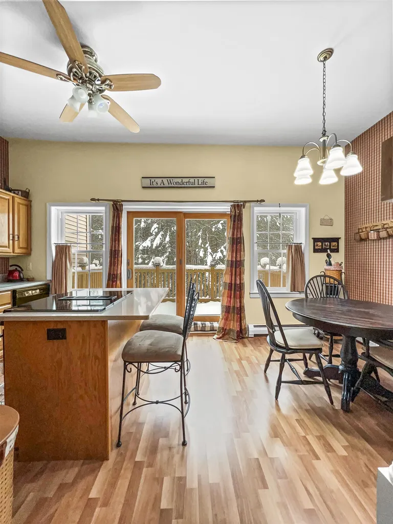 56 Townhouse Way Woodstock VT 05091