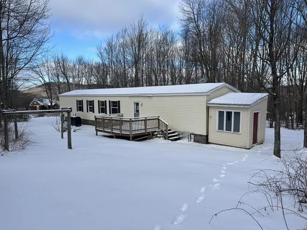 339 Hinman Road Glover VT 05839
