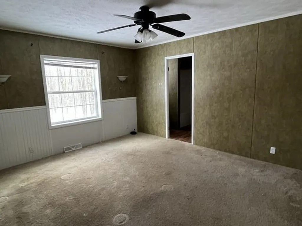 339 Hinman Road Glover VT 05839