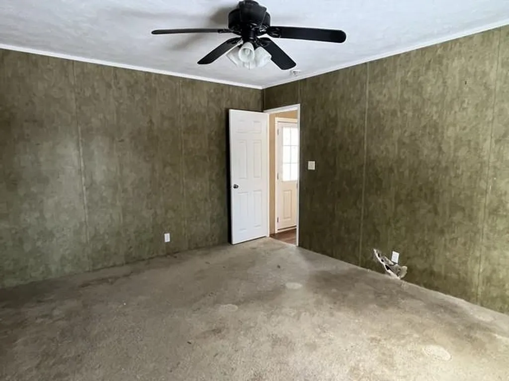 339 Hinman Road Glover VT 05839