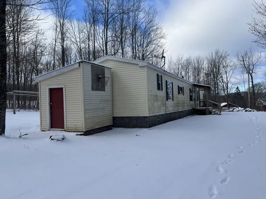 339 Hinman Road Glover VT 05839