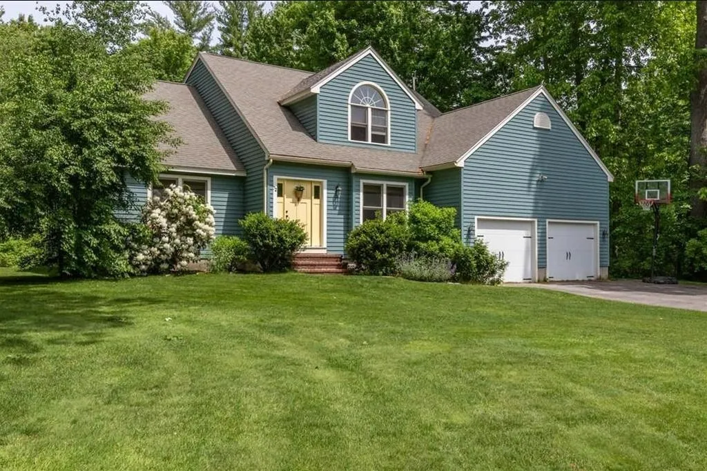 72 Oakmont Drive Concord NH 03301