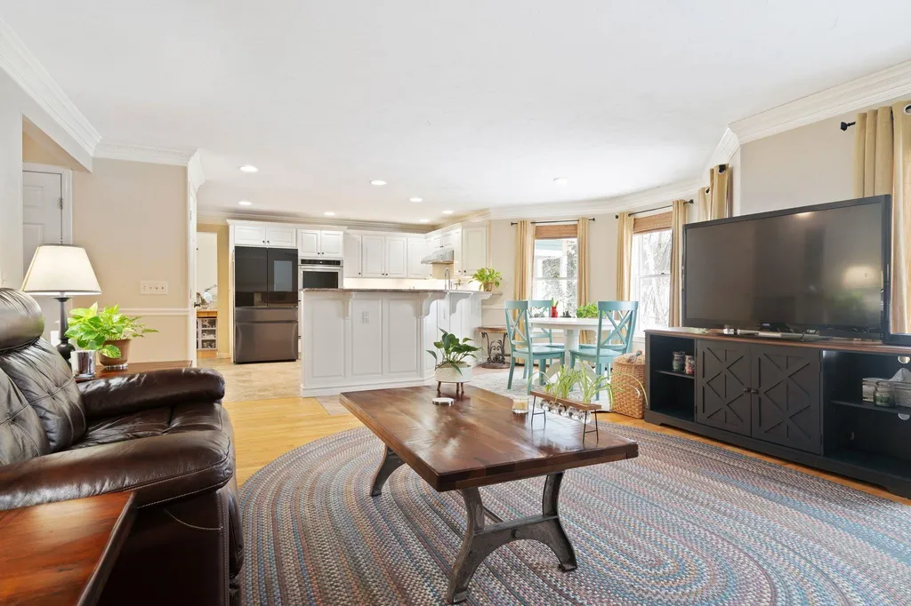 72 Oakmont Drive Concord NH 03301