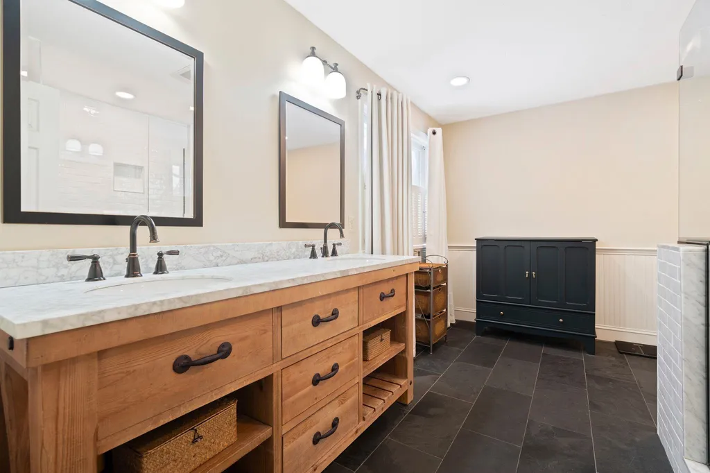 72 Oakmont Drive Concord NH 03301