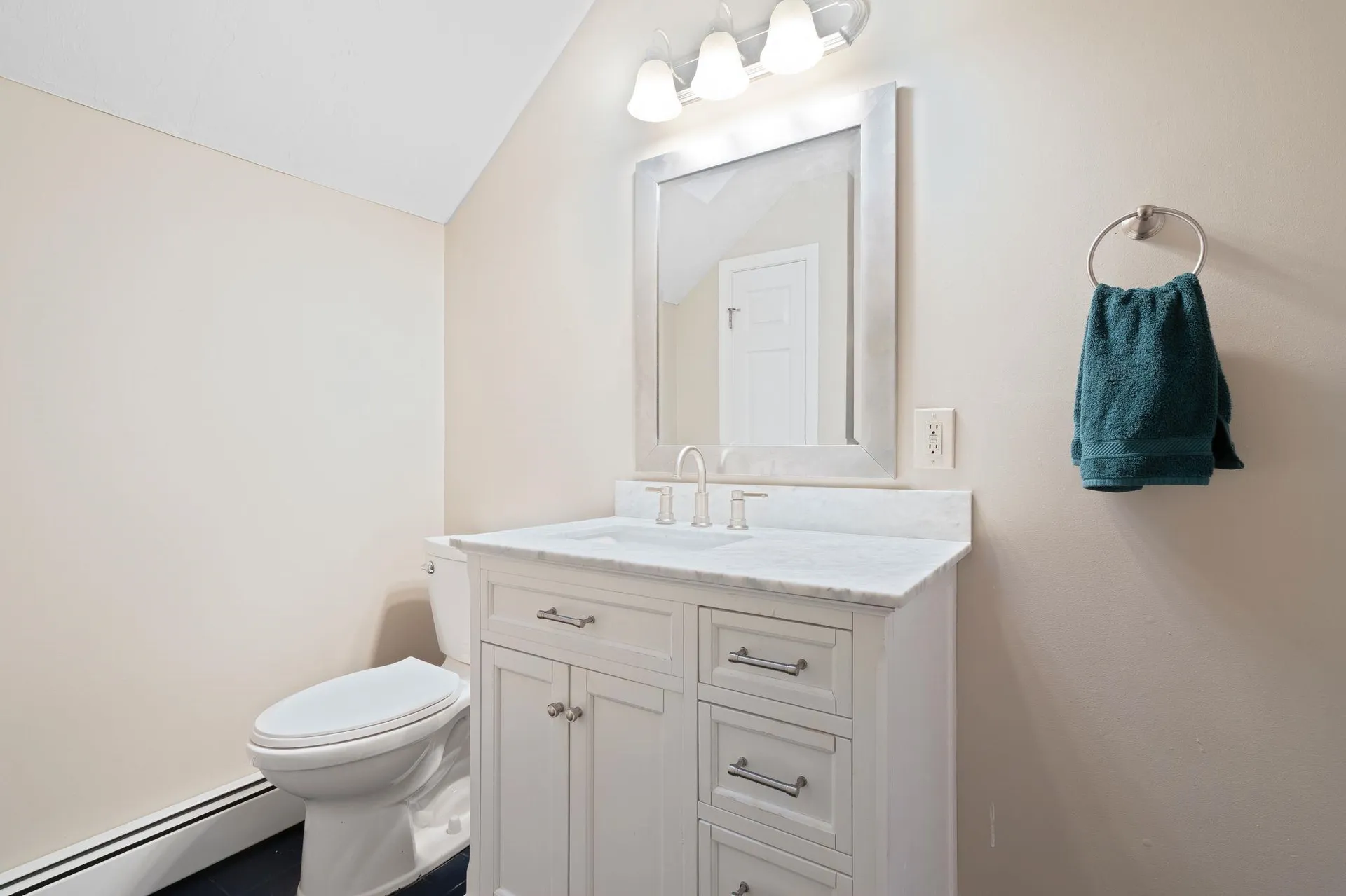 72 Oakmont Drive Concord NH 03301