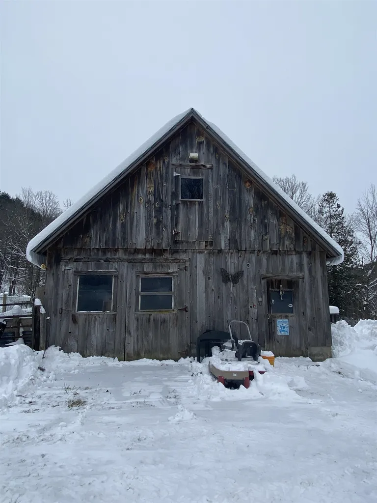 18/20 Gould Road Tunbridge VT 05077