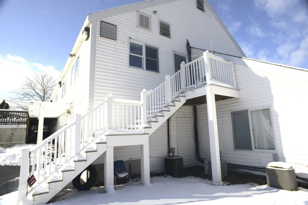 1247 Washington Road Rye NH 03870