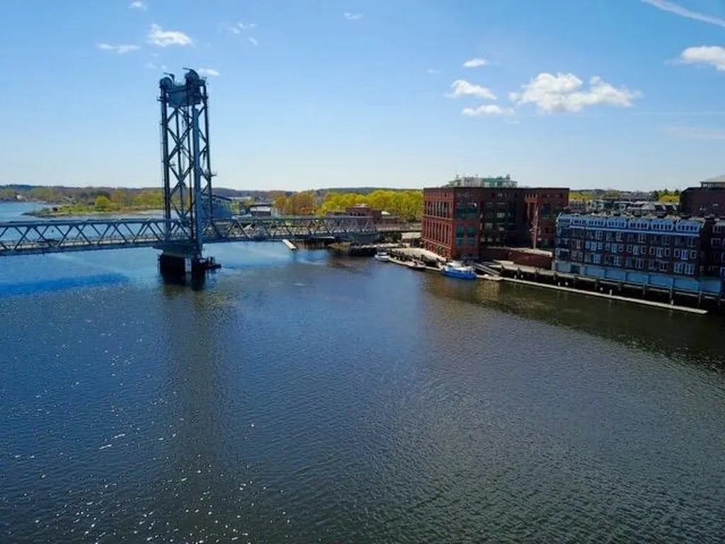 135 Bow Street Portsmouth NH 03801