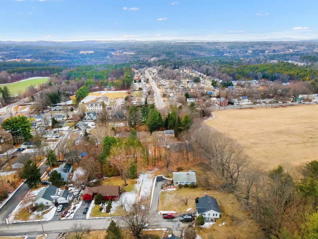 412 Grandview Road Pembroke NH 03275
