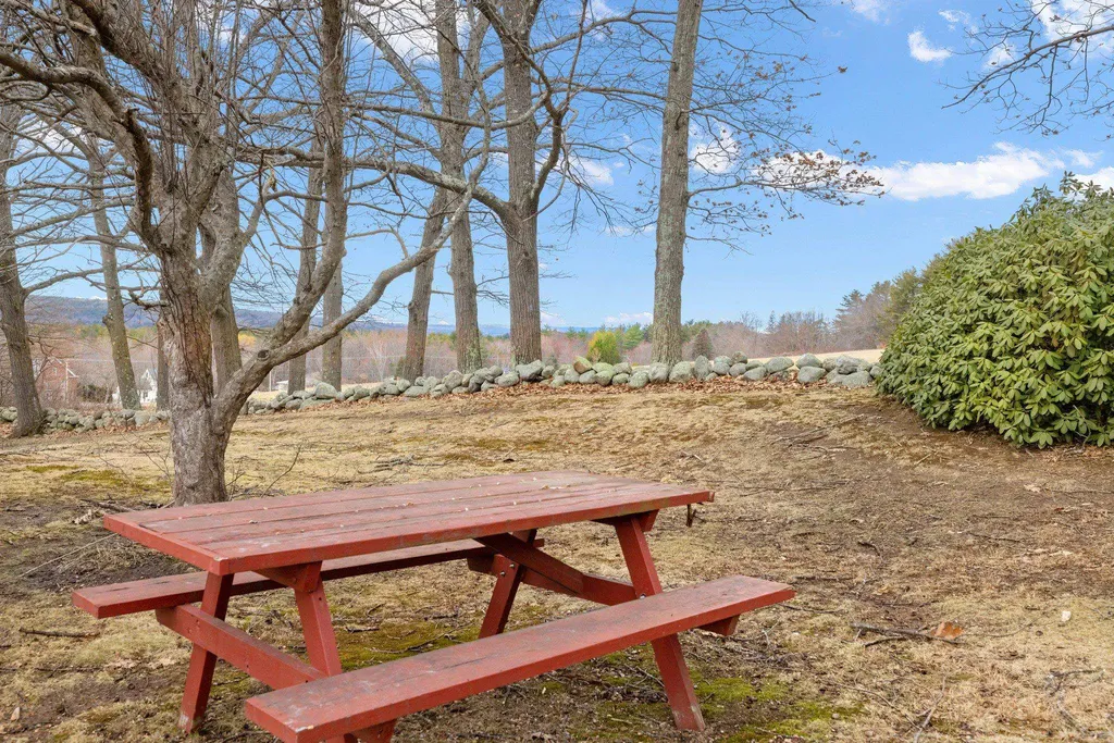 412 Grandview Road Pembroke NH 03275
